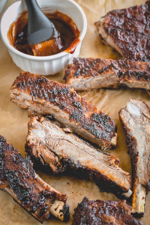 Irresistibly tender Instant Pot ribs are quick and easy summer meal. #insantpotribs